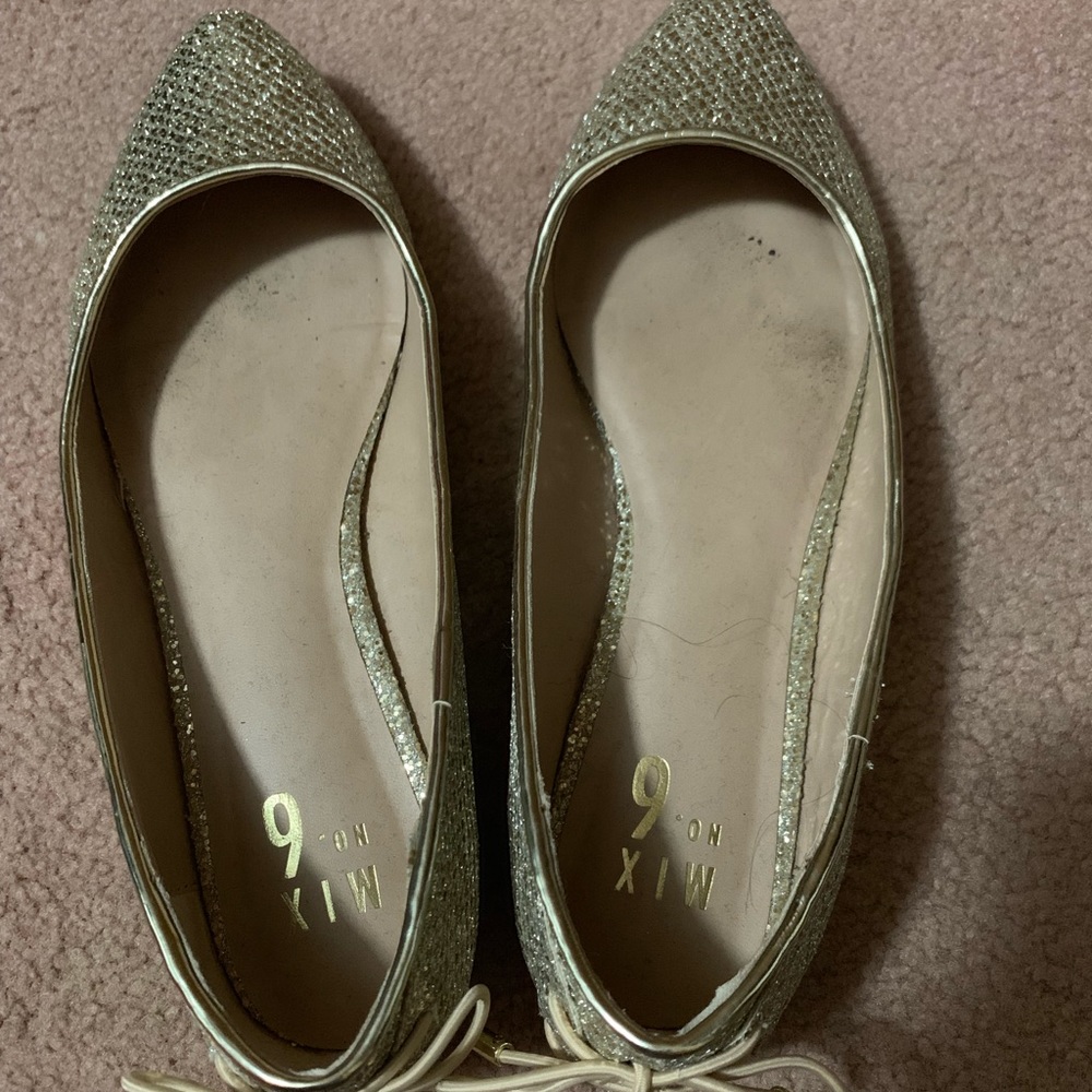 Gold flats